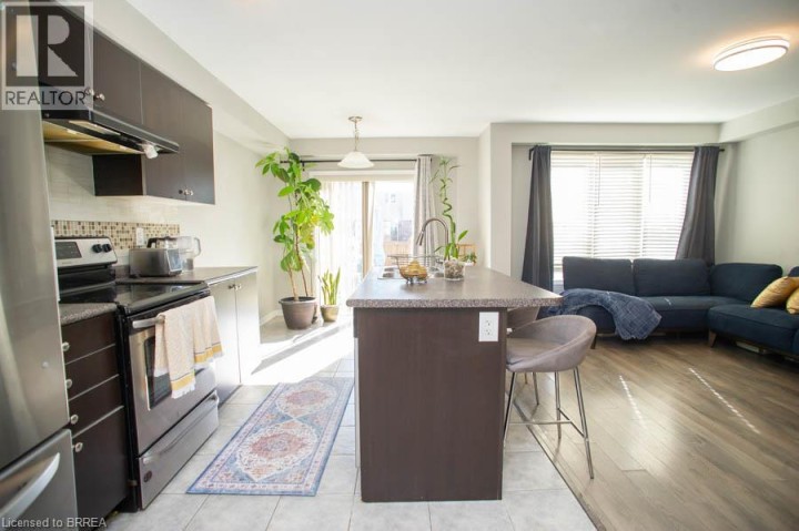 Photo 5 at 153 English Lane, Empire South, Brantford