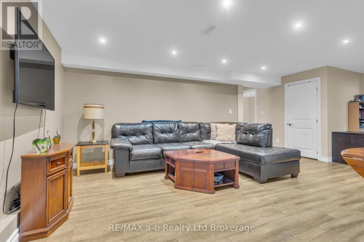 Photo 21 at 54 Pebble Beach Court, Woodstock - South, Woodstock