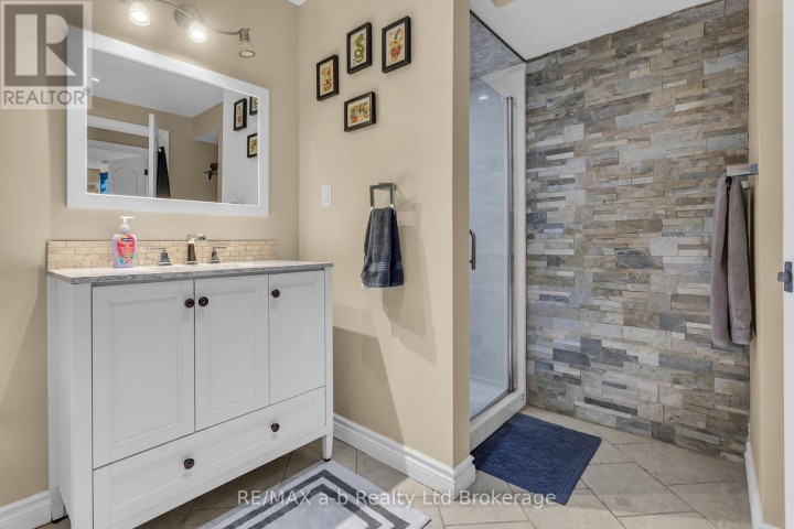 Photo 25 at 54 Pebble Beach Court, Woodstock - South, Woodstock