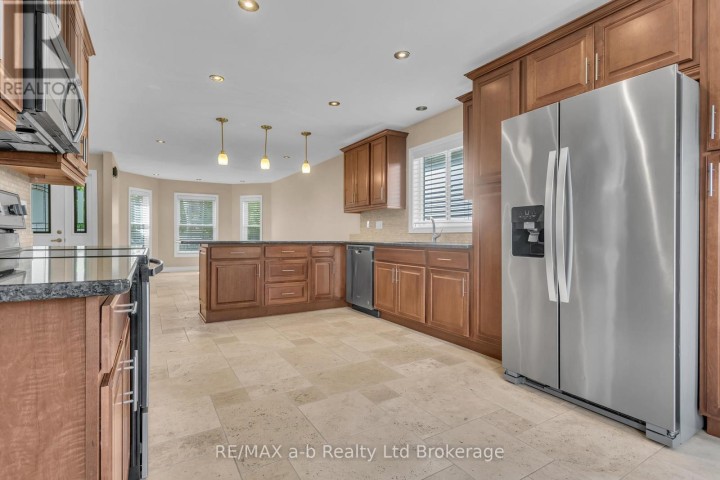 Photo 5 at 54 Pebble Beach Court, Woodstock - South, Woodstock