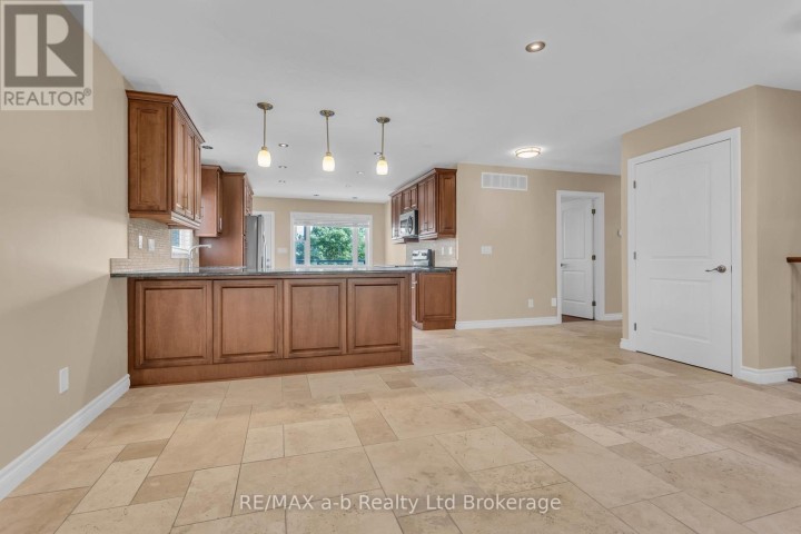 Photo 6 at 54 Pebble Beach Court, Woodstock - South, Woodstock