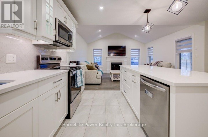Photo 16 at 4 Livingston Drive, Tillsonburg