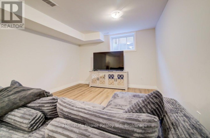 Photo 38 at 4 Livingston Drive, Tillsonburg