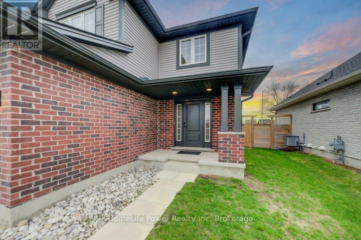 Photo 4 at 4 Livingston Drive, Tillsonburg