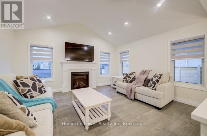 Photo 9 at 4 Livingston Drive, Tillsonburg