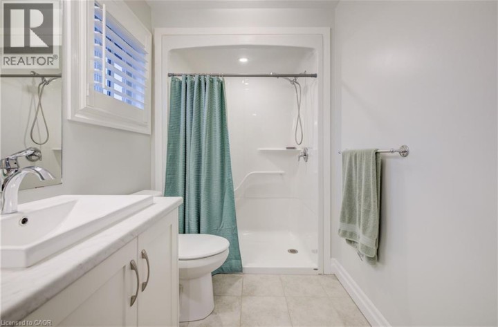 Photo 33 at 4 Livingston Drive, Tillsonburg