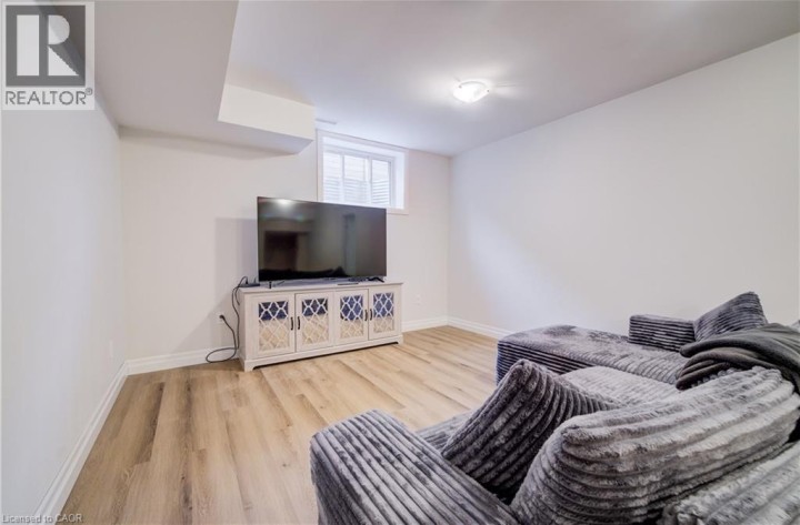 Photo 37 at 4 Livingston Drive, Tillsonburg
