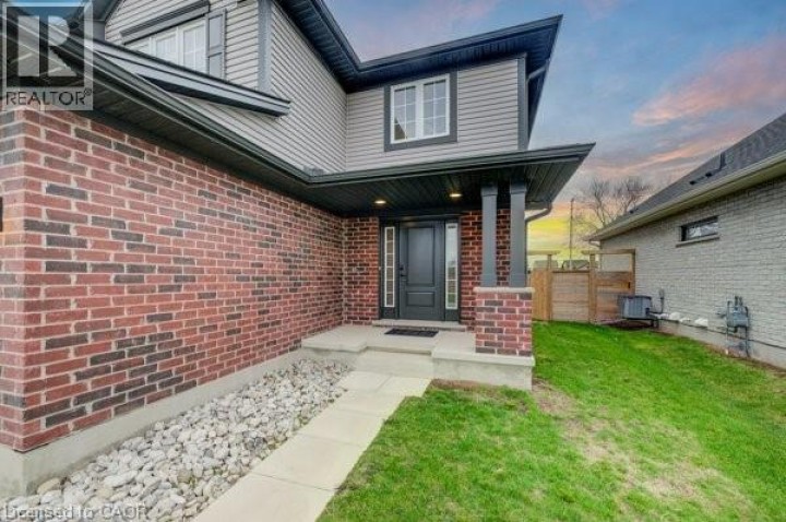 Photo 4 at 4 Livingston Drive, Tillsonburg