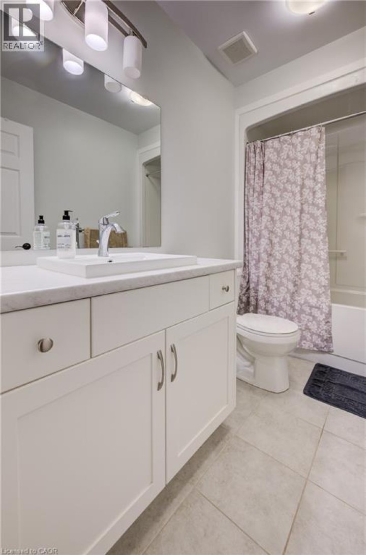 Photo 39 at 4 Livingston Drive, Tillsonburg
