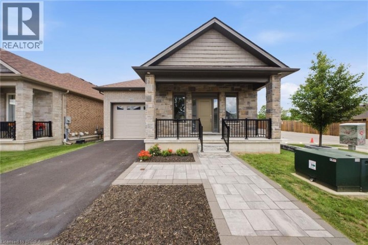Photo 1 at 10 - 6 Beckett Drive, Beckett, Brantford