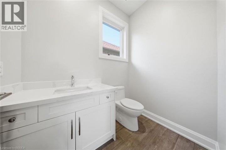 Photo 13 at 10 - 6 Beckett Drive, Beckett, Brantford