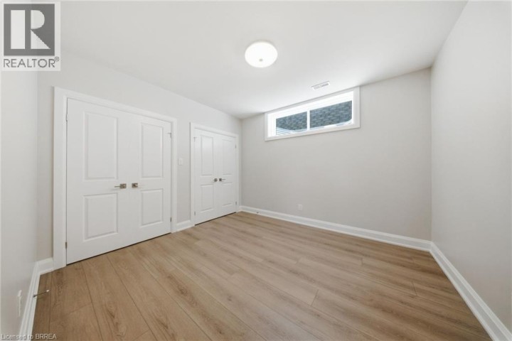 Photo 25 at 10 - 6 Beckett Drive, Beckett, Brantford
