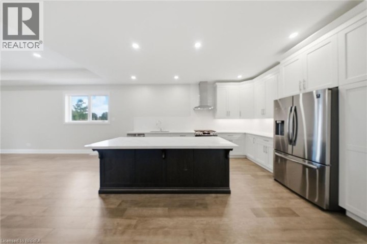 Photo 8 at 10 - 6 Beckett Drive, Beckett, Brantford