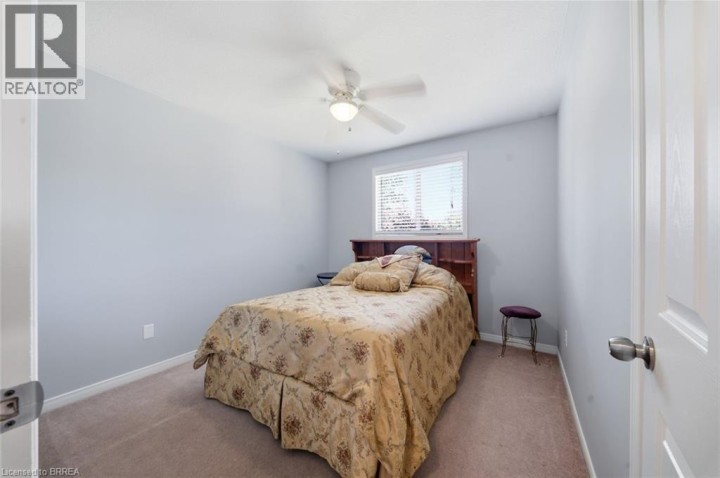 Photo 15 at 62 Donegal Drive, Donegal / Mcguiness, Brantford