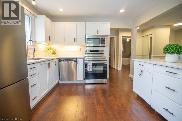 Photo 14 at 27 Myrtleville Drive, Woodlawn, Brantford