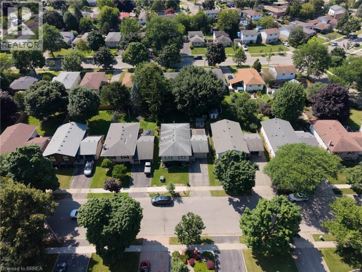 Photo 33 at 27 Myrtleville Drive, Woodlawn, Brantford