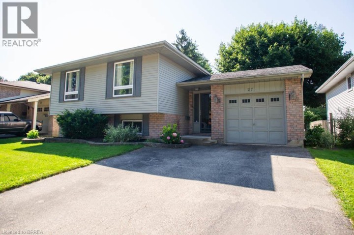 Photo 5 at 27 Myrtleville Drive, Woodlawn, Brantford