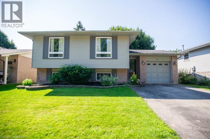 Photo 2 at 27 Myrtleville Drive, Woodlawn, Brantford