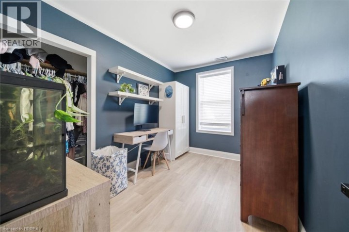 Photo 14 at 8 Russell Street, North Park / Wood St., Brantford