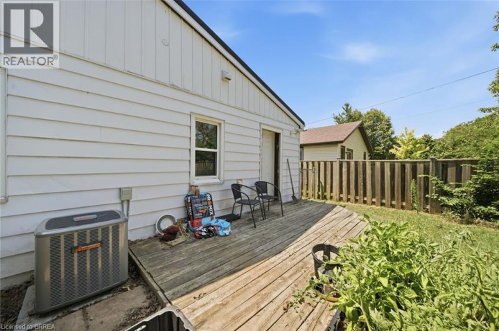 Photo 31 at 8 Russell Street, North Park / Wood St., Brantford