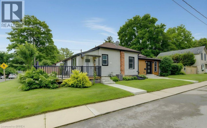 Photo 2 at 17 Amelia Street, Innerkip (Victoria Park), Woodstock