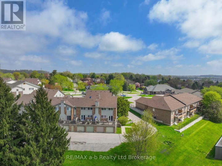 Photo 27 at 8 - 19 Wren Court, Tillsonburg