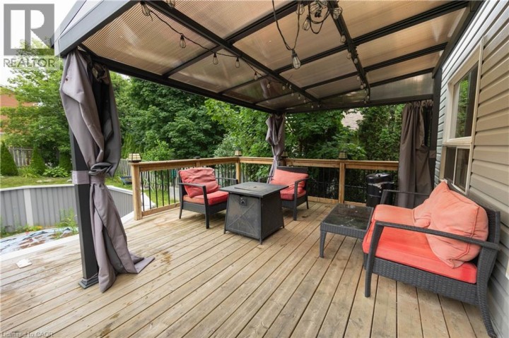 Photo 22 at 10 Evergreen Court, D’aubigny / Evergreen, Brantford