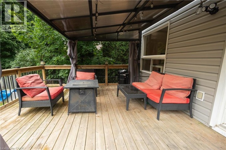 Photo 27 at 10 Evergreen Court, D’aubigny / Evergreen, Brantford