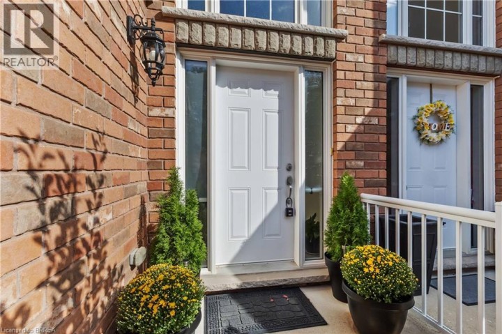 Photo 7 at 92 - 20 McConkey Crescent, Echo Place, Brantford