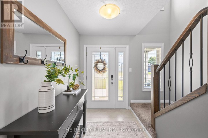 Photo 5 at 20 Sandy Court, Tillsonburg