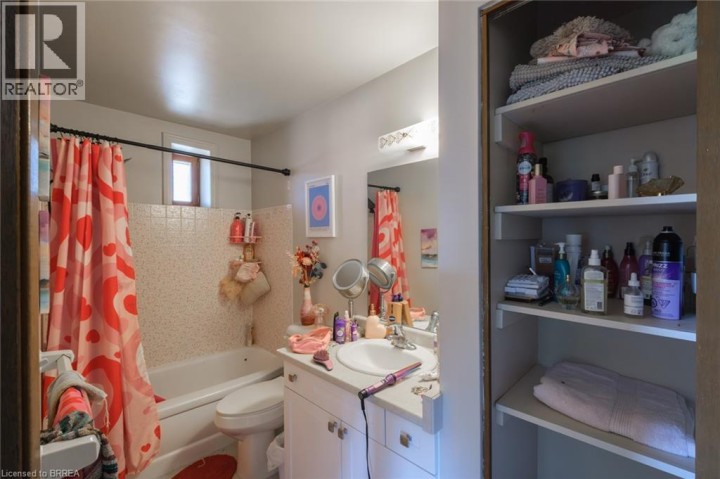 Photo 31 at 212 Dalhousie Street, East Ward, Brantford