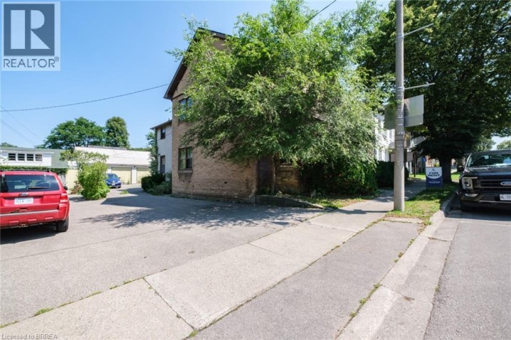 Photo 17 at 212 Dalhousie Street, East Ward, Brantford