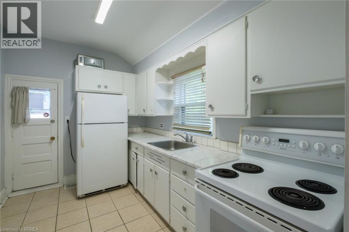 Photo 42 at 212 Dalhousie Street, East Ward, Brantford