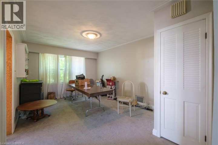 Photo 10 at 212 Dalhousie Street, East Ward, Brantford