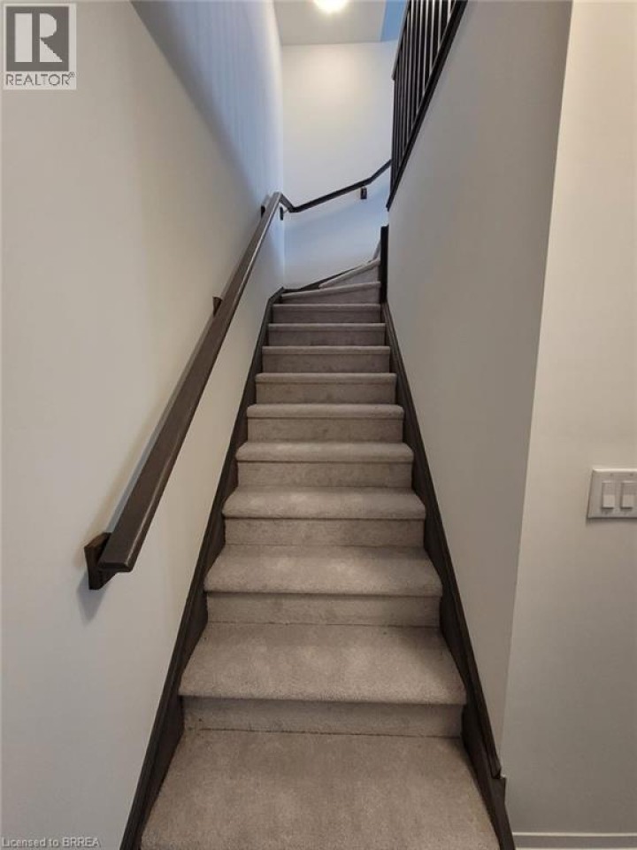 Photo 4 at 913 - 585 E Colborne Street, Echo Place, Brantford