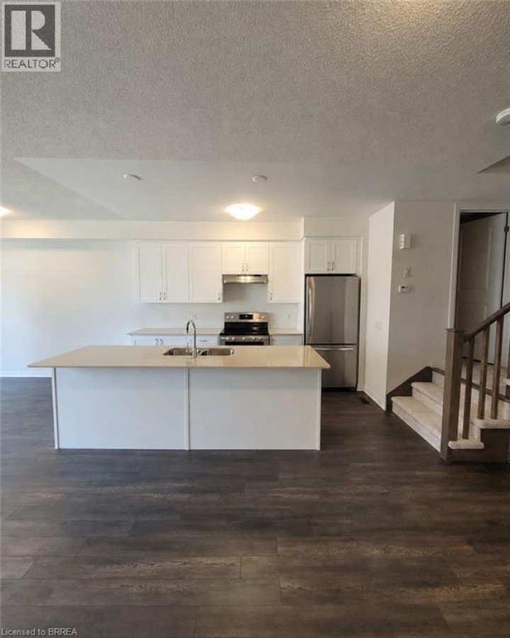 Photo 6 at 913 - 585 E Colborne Street, Echo Place, Brantford