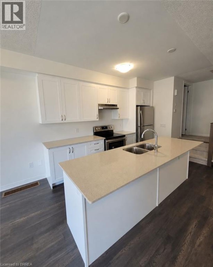 Photo 8 at 913 - 585 E Colborne Street, Echo Place, Brantford