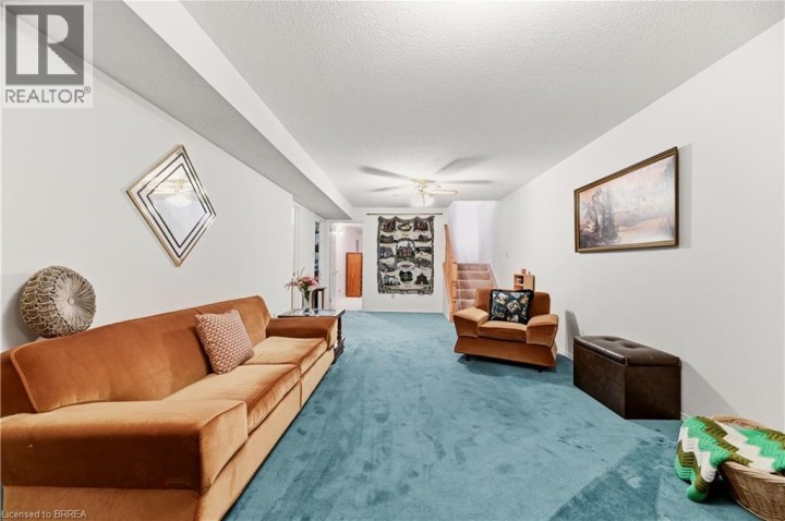 Photo 16 at 19 - 1030 E Colborne Street, Echo Place, Brantford