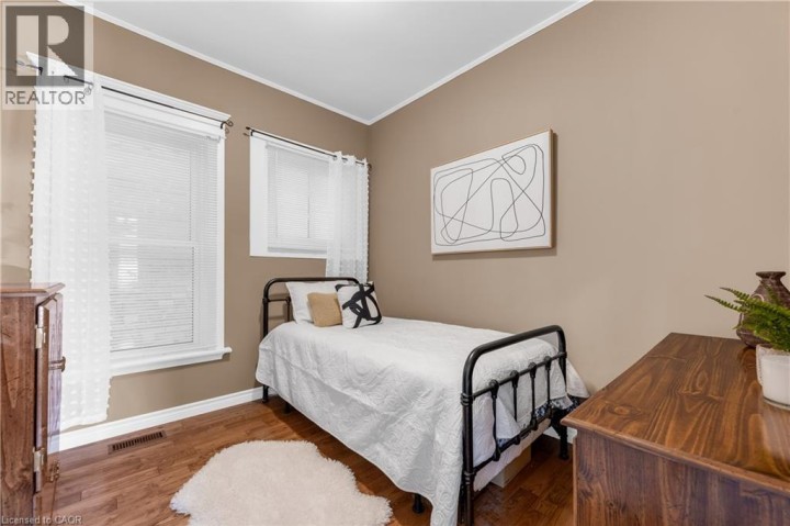 Photo 13 at 50 Strathcona Avenue, Eagle Place West, Brantford