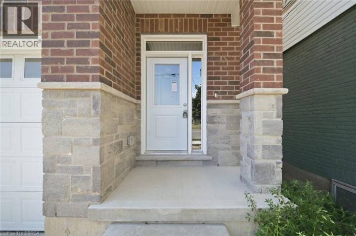 Photo 2 at 11 Ontario Street, Eagle Place West, Brantford