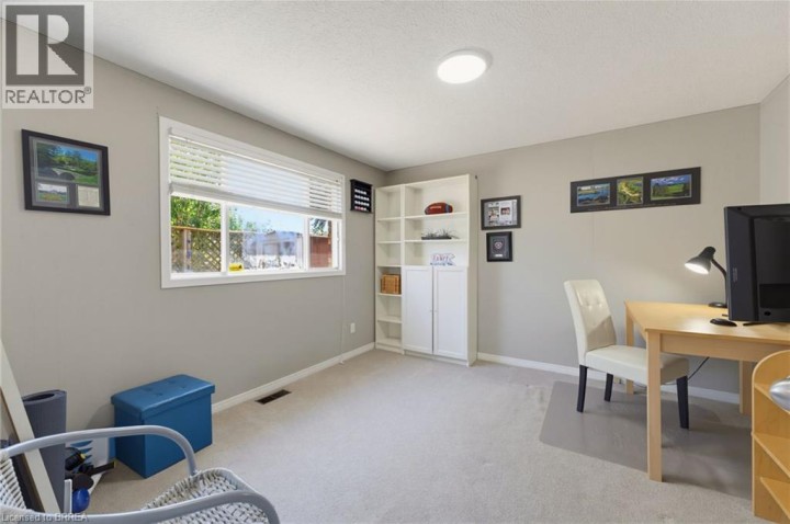 Photo 20 at 5 Marigold Street, Sky Acres, Brantford