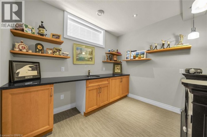 Photo 26 at 12 Ellington Place, Oakhill Dr, Brantford
