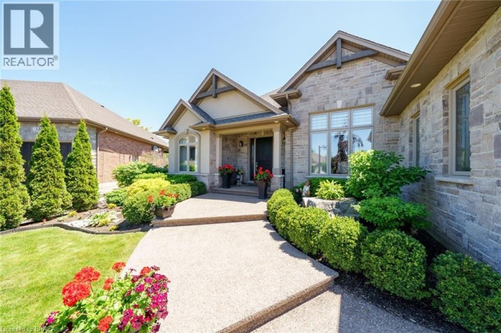 Photo 3 at 12 Ellington Place, Oakhill Dr, Brantford