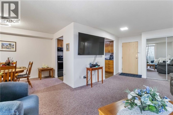 Photo 8 at 506 - 9 Bonheur Court, Lynden Hills, Brantford