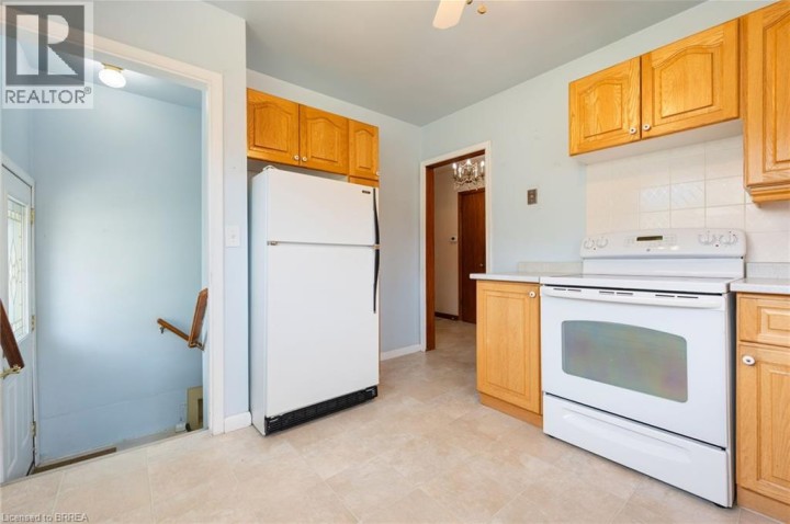 Photo 13 at 404 Grey Street, Echo Place, Brantford
