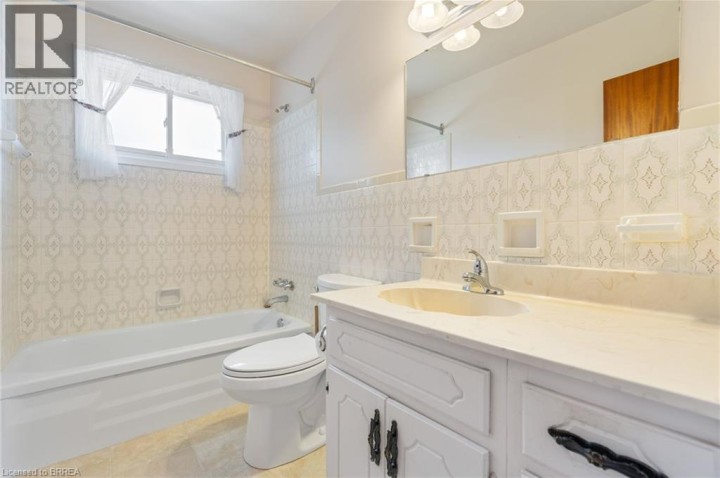Photo 20 at 404 Grey Street, Echo Place, Brantford