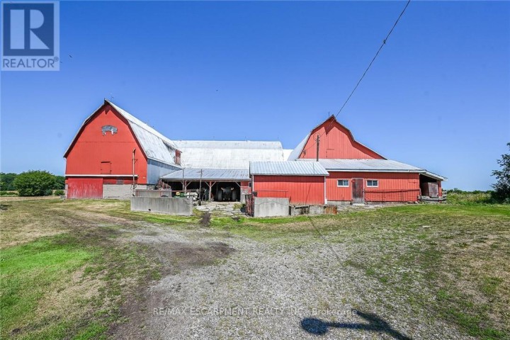 Photo 6 at 833 Lynn Valley Road, Rural Woodhouse, Norfolk County
