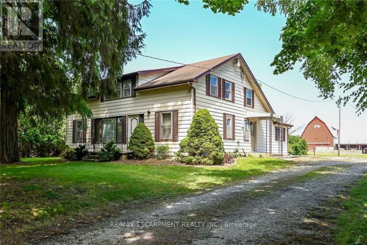 Photo 7 at 833 Lynn Valley Road, Rural Woodhouse, Norfolk County