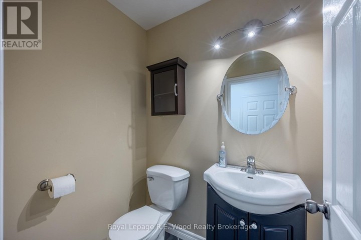 Photo 12 at 6 Highland Drive, Tillsonburg