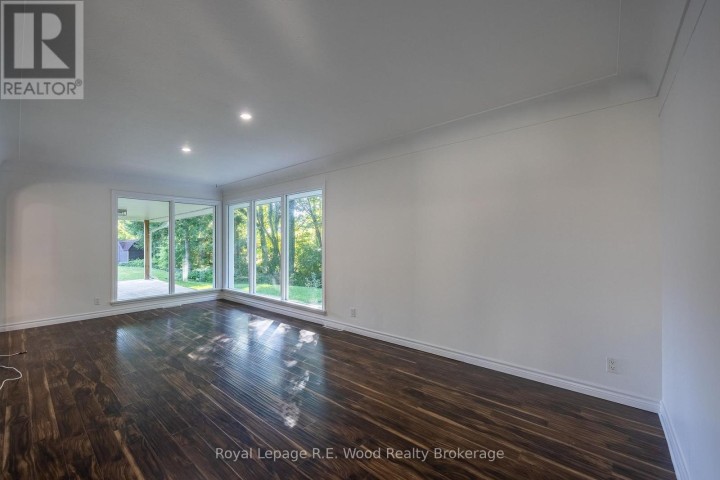 Photo 14 at 6 Highland Drive, Tillsonburg